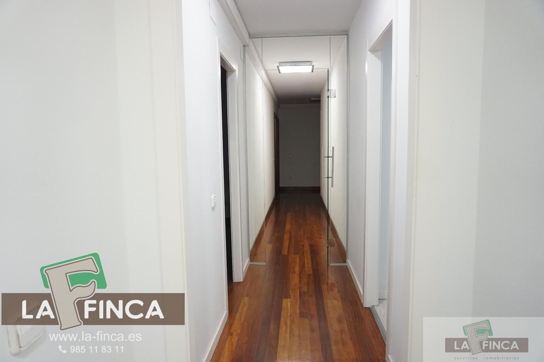 For sale of flat in Oviedo