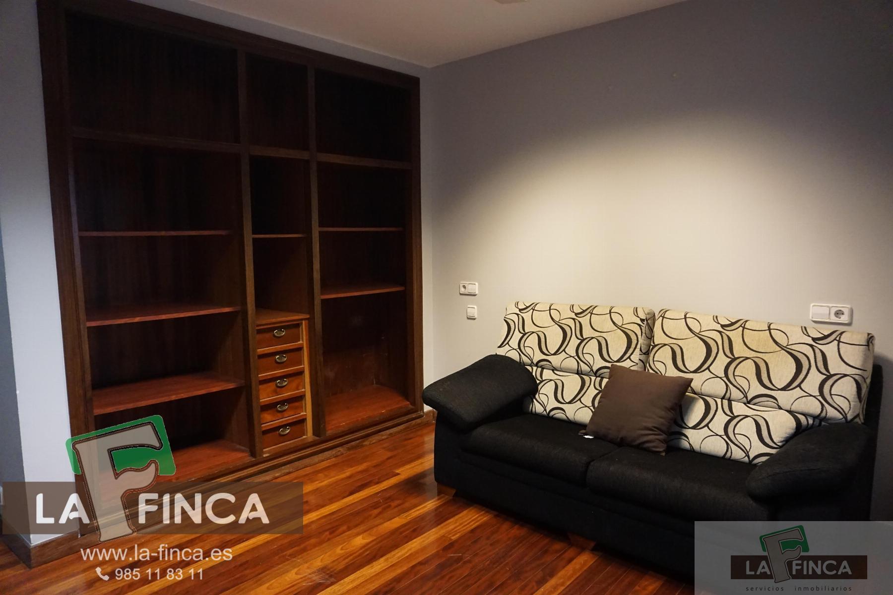 For sale of flat in Oviedo