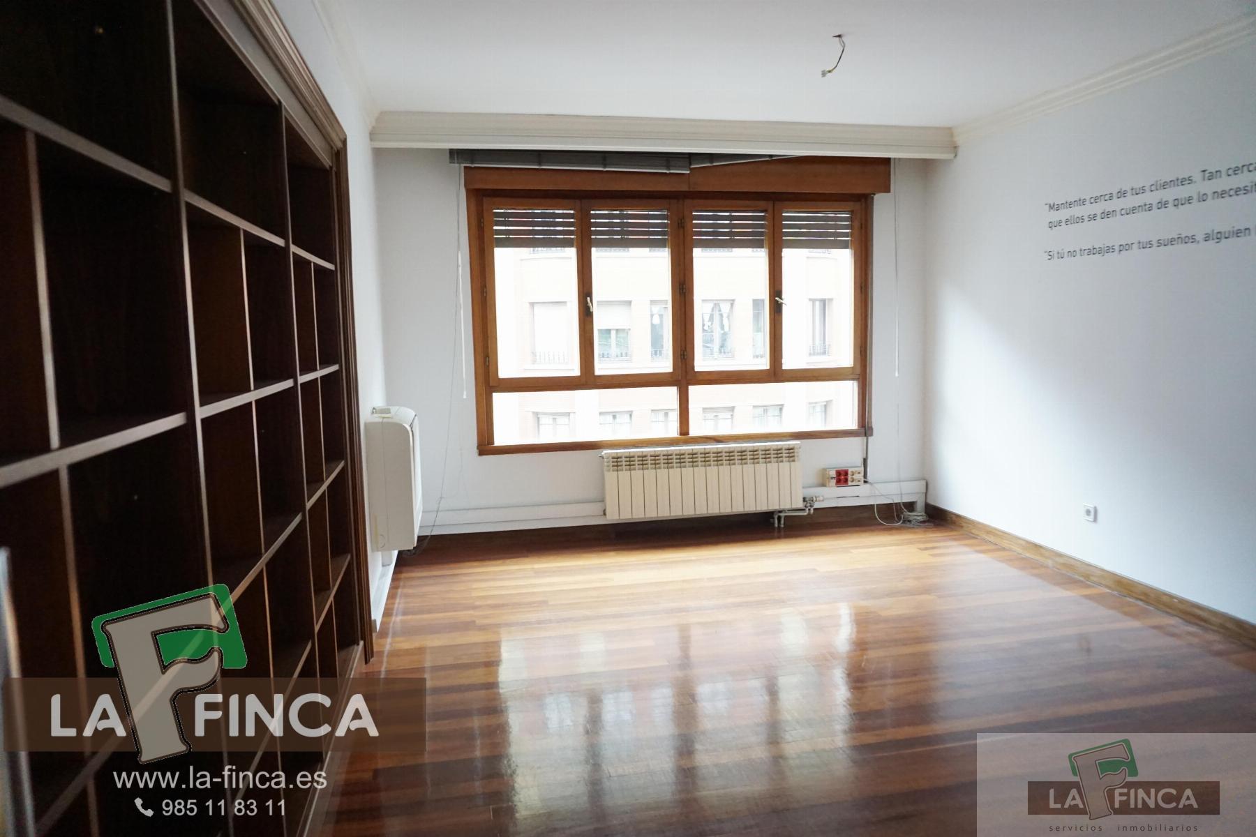 For sale of flat in Oviedo
