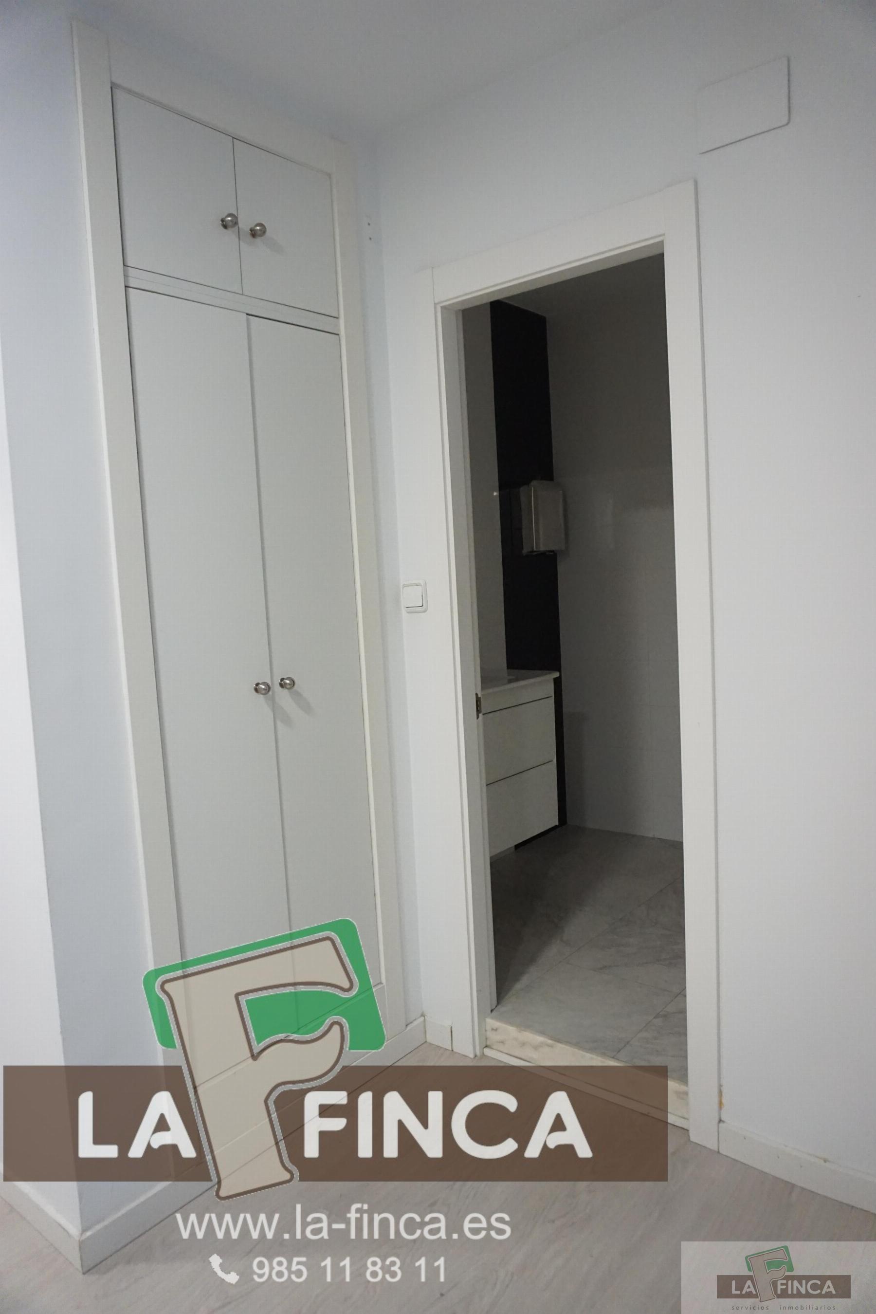 For sale of flat in Oviedo