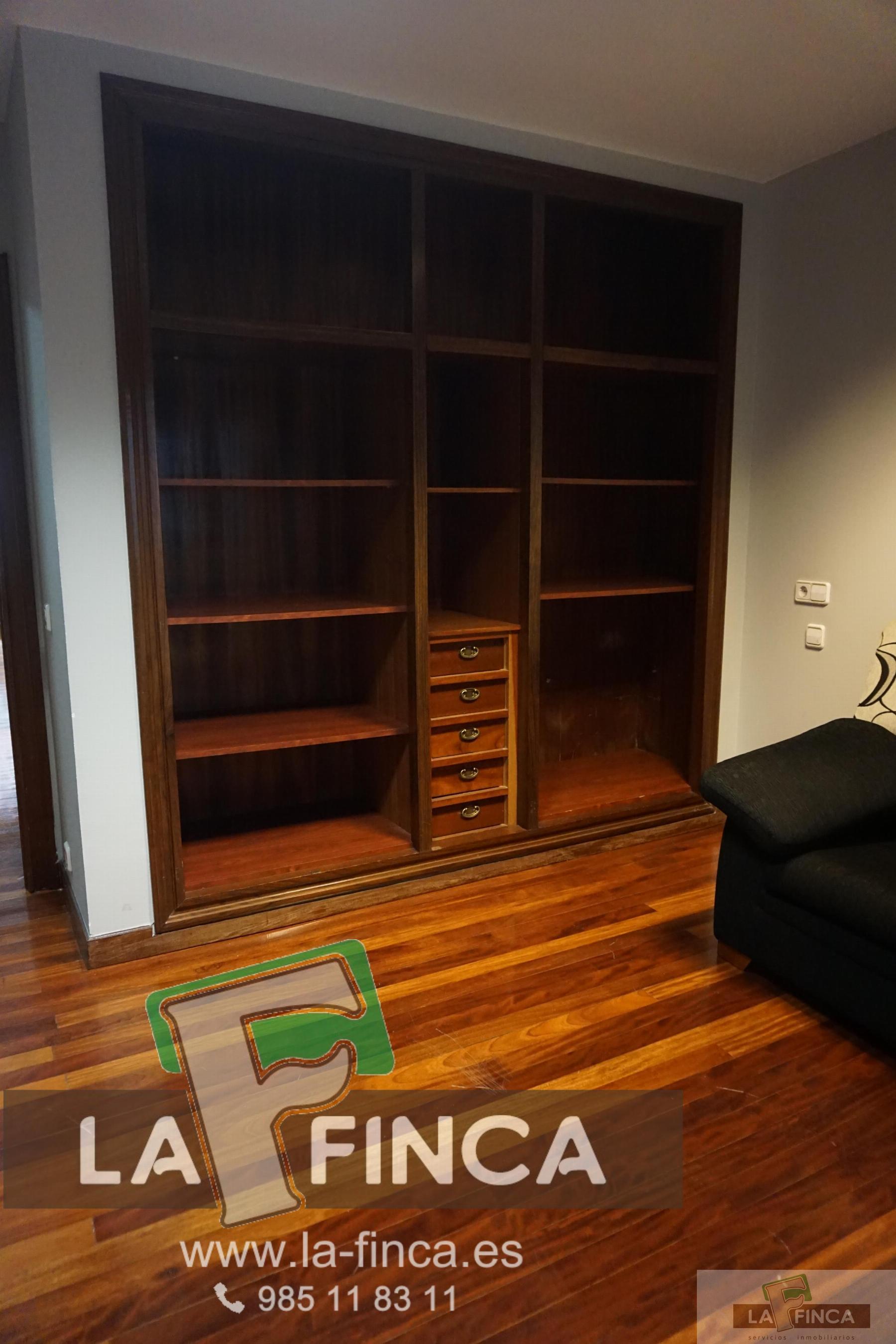 For sale of flat in Oviedo