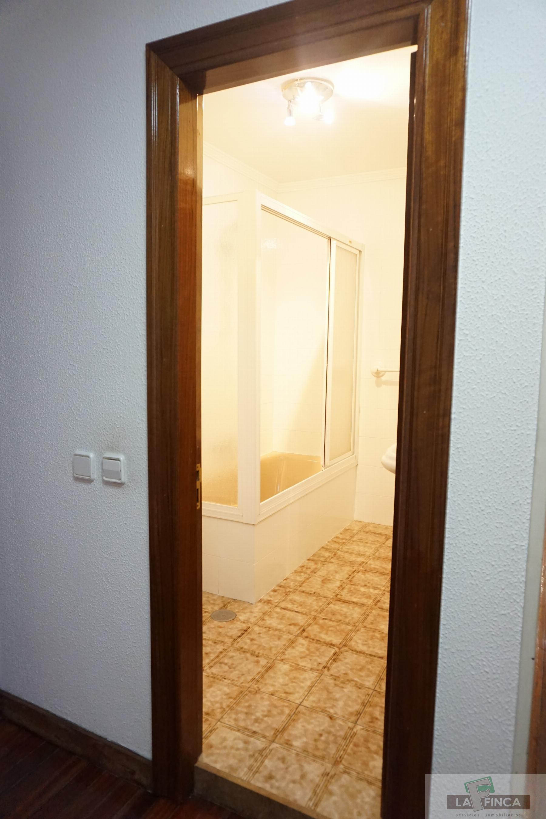 For sale of flat in Oviedo