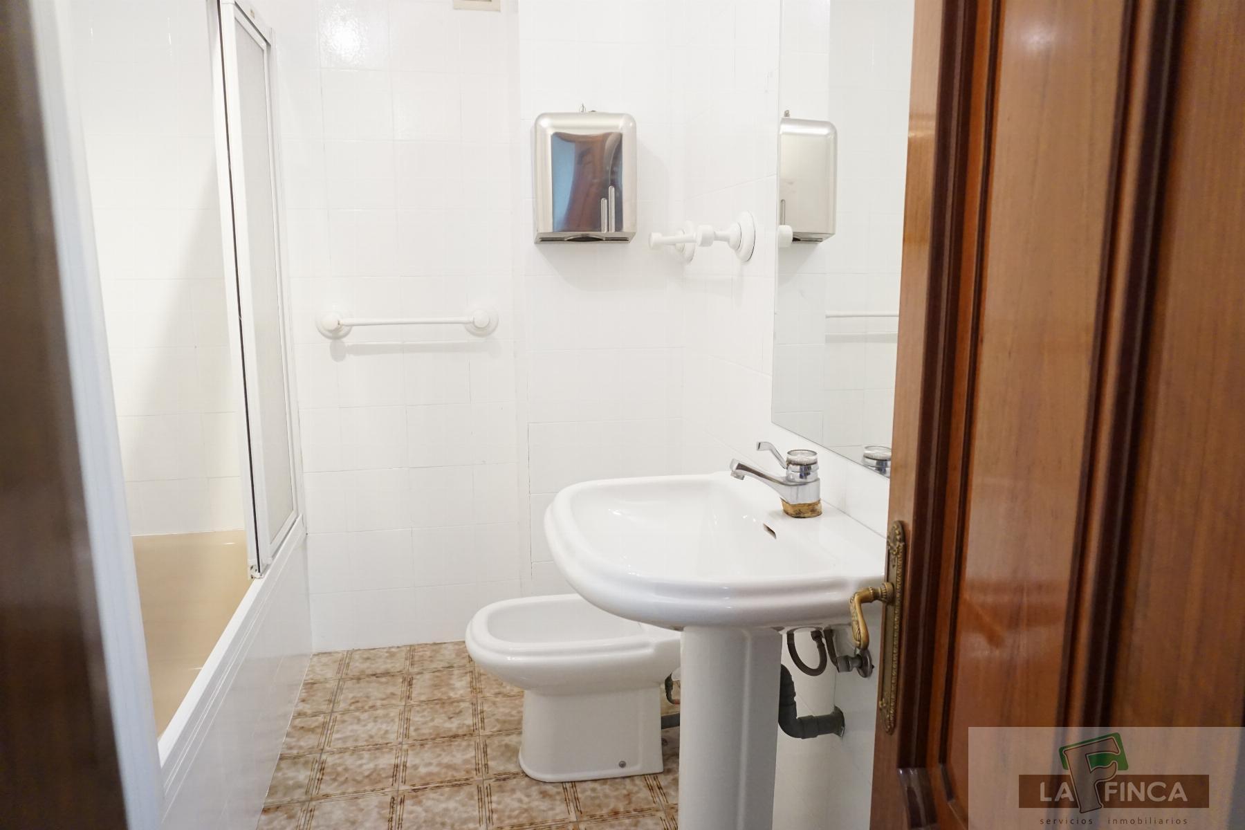 For sale of flat in Oviedo