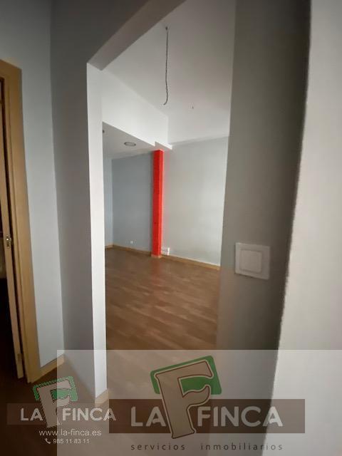 For sale of commercial in Oviedo