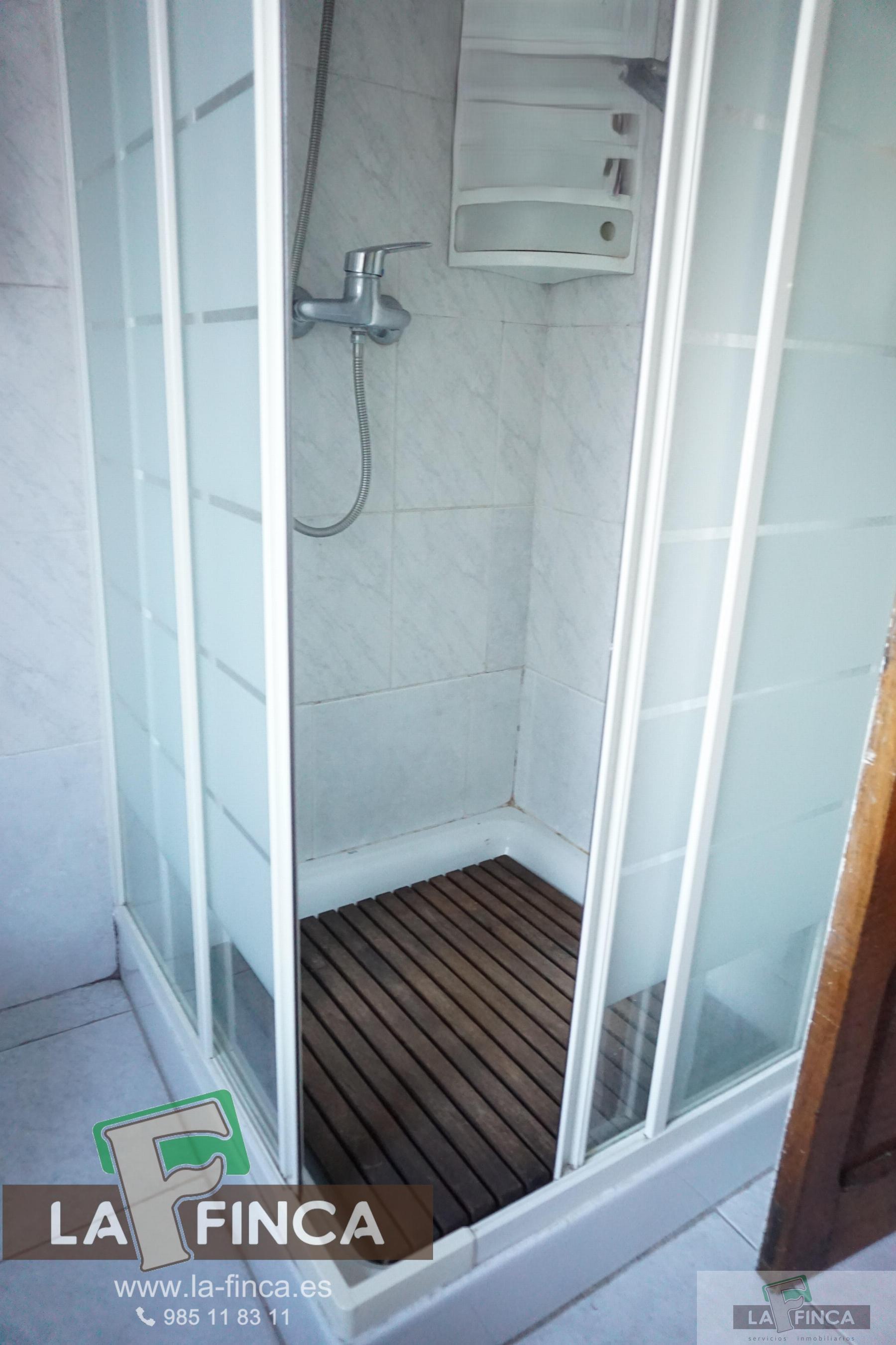 For sale of chalet in Oviedo