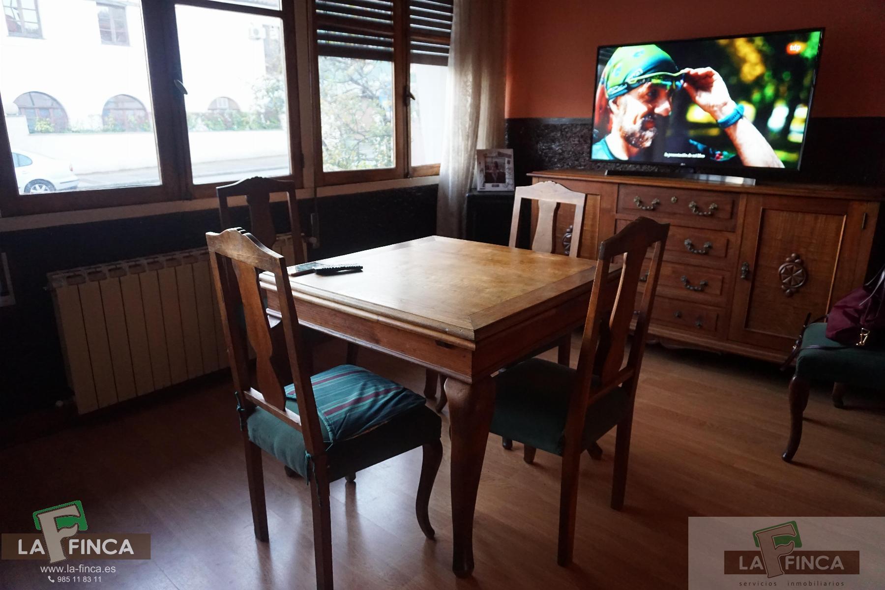 For sale of chalet in Oviedo