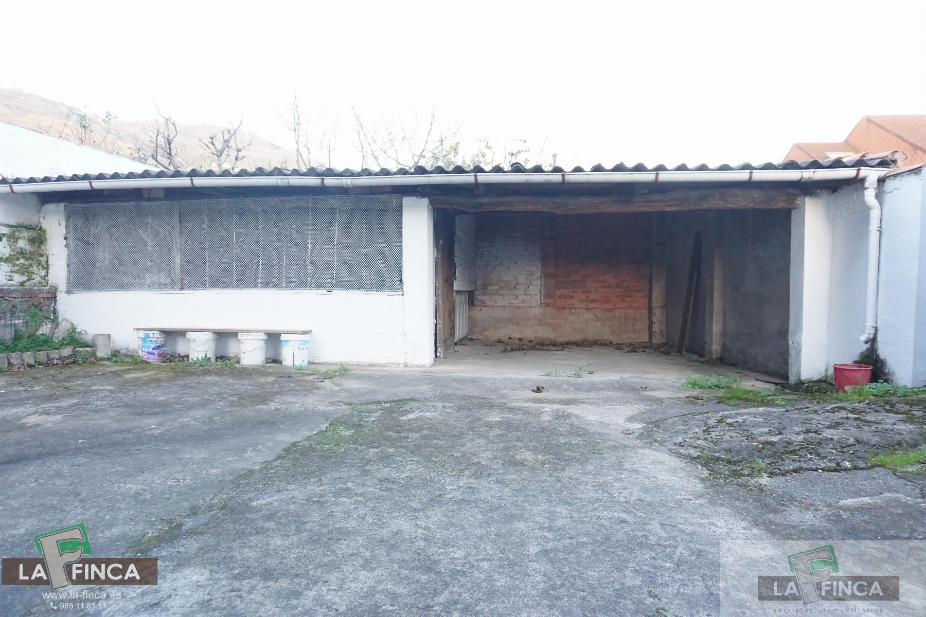 For sale of chalet in Oviedo