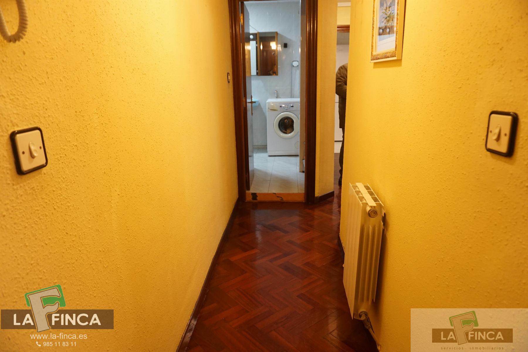 For sale of flat in Oviedo