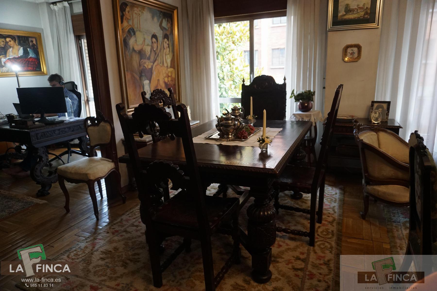 Venta de piso en Oviedo