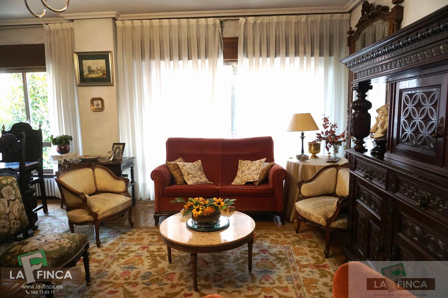 Venta de piso en Oviedo