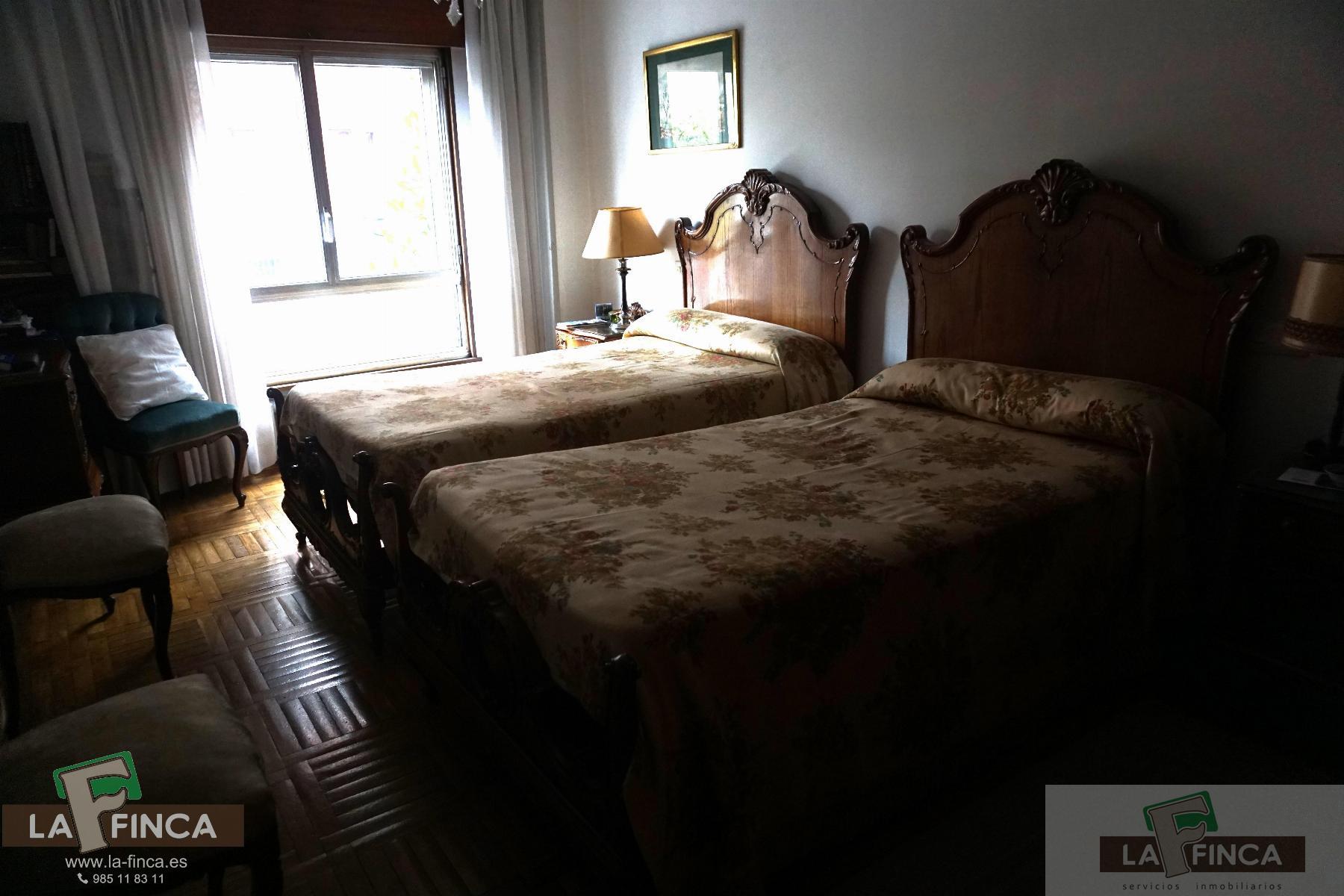 Venta de piso en Oviedo