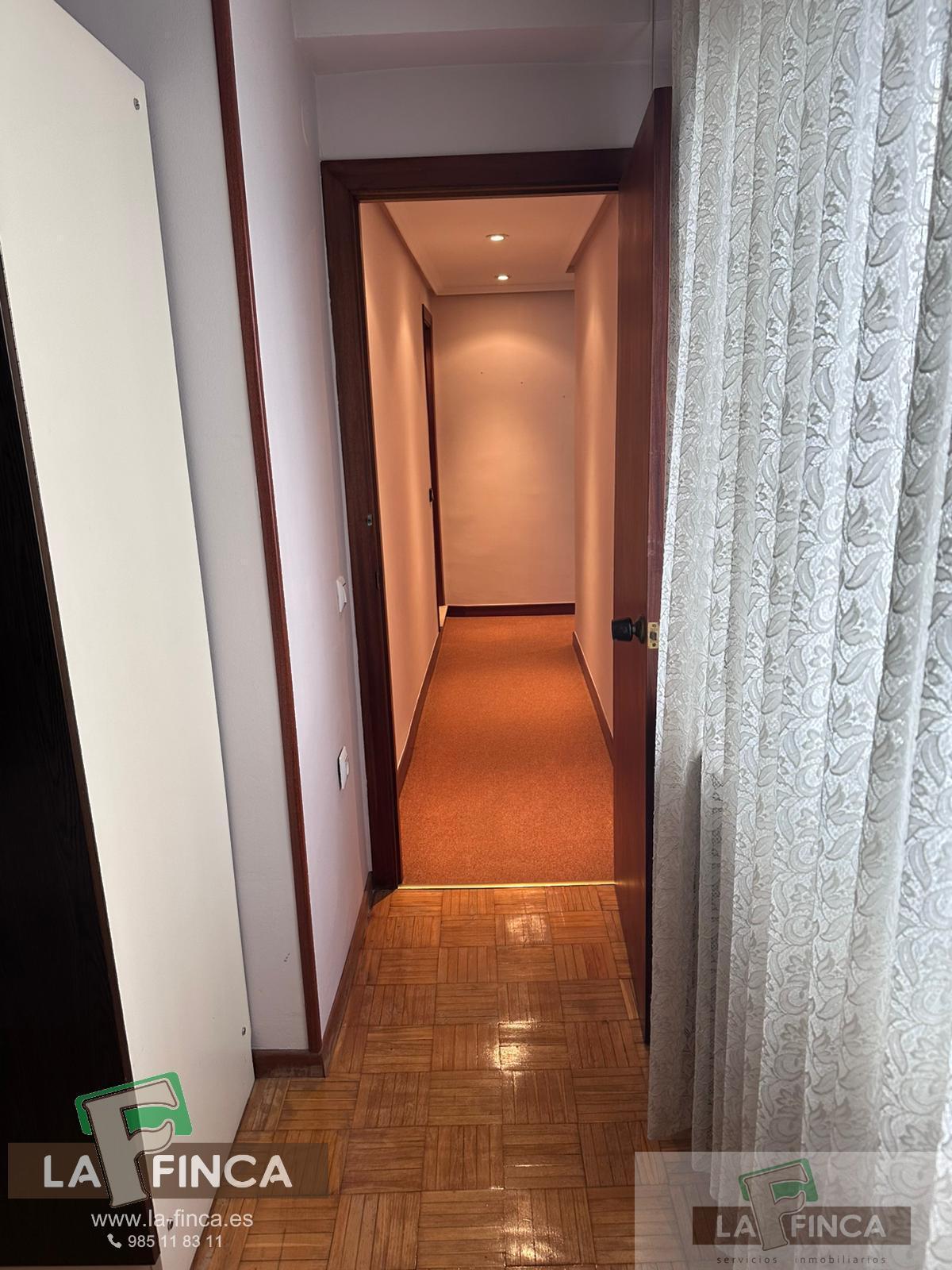 For sale of flat in Oviedo