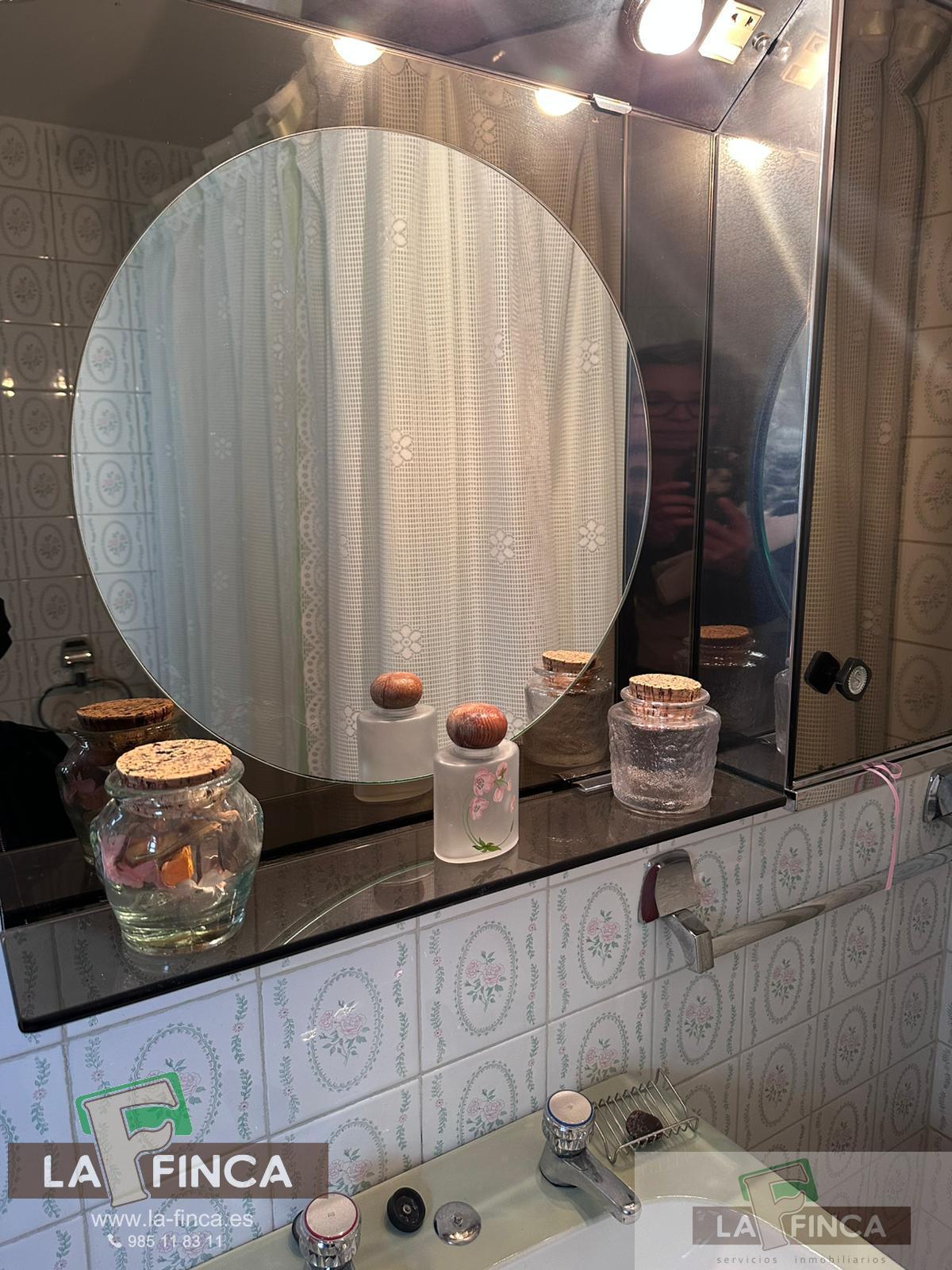 For sale of flat in Oviedo