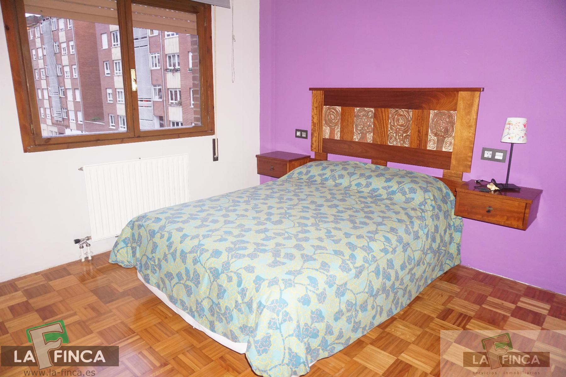 For sale of flat in Oviedo