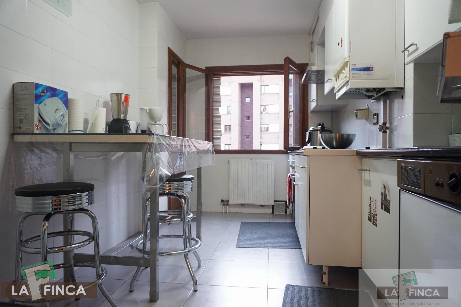 For sale of flat in Oviedo