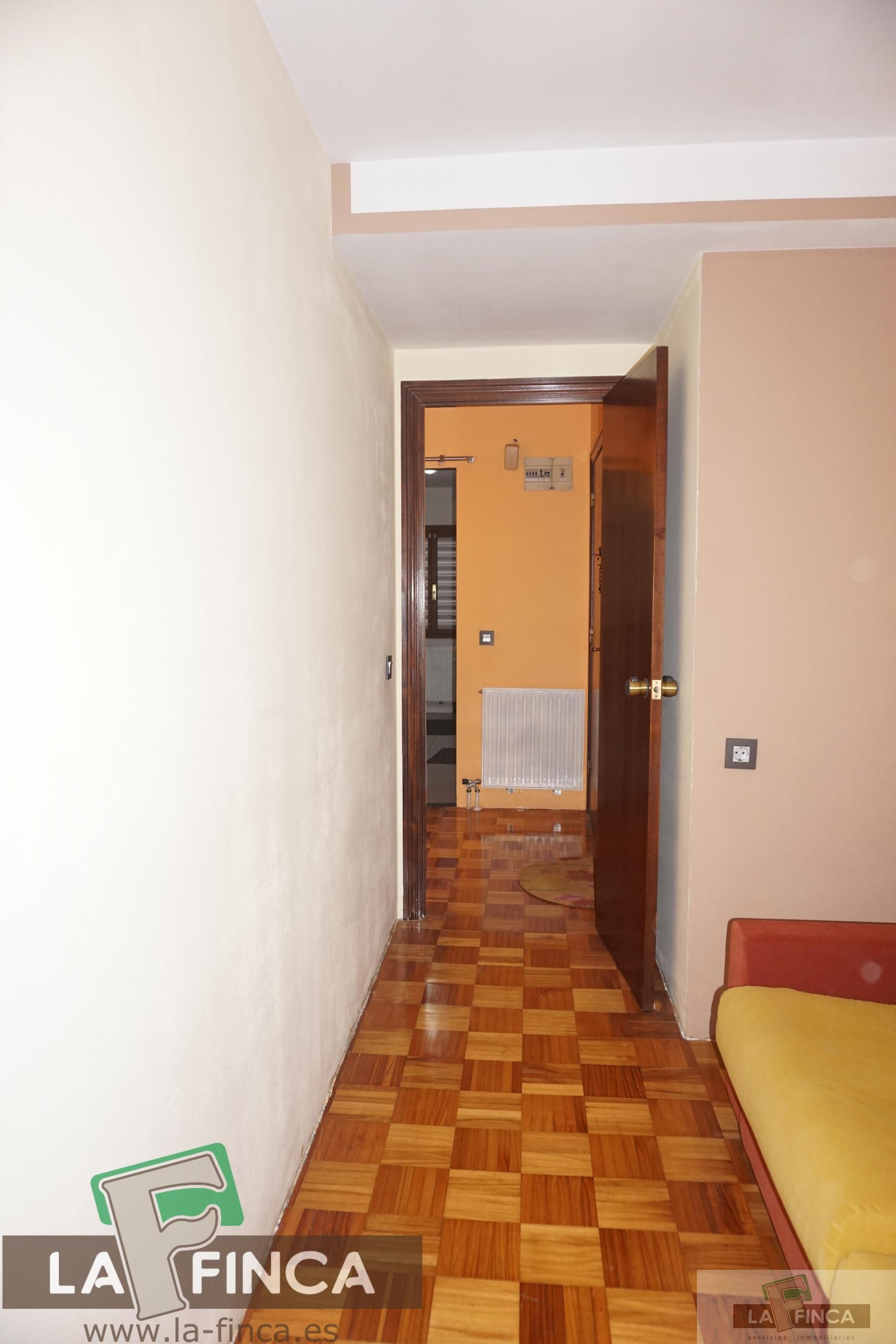For sale of flat in Oviedo