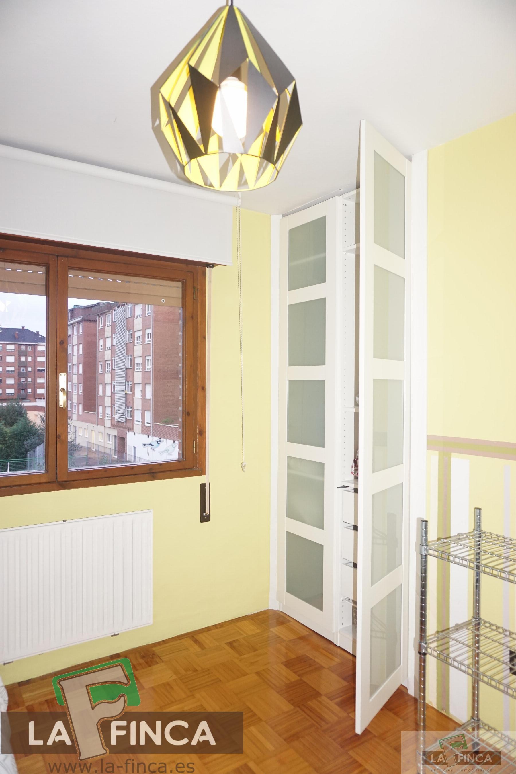 For sale of flat in Oviedo