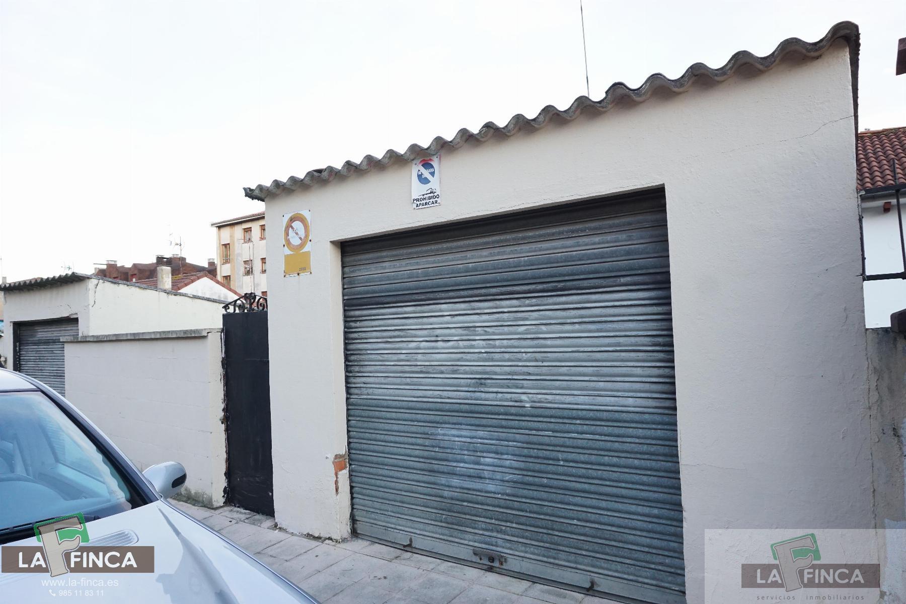 For sale of land in Oviedo