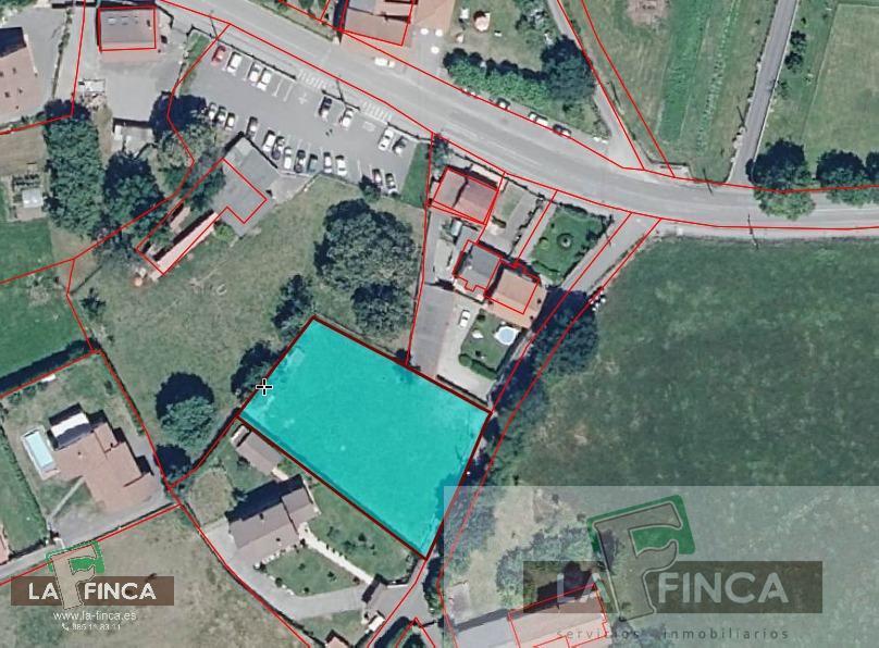 For sale of land in Llanera