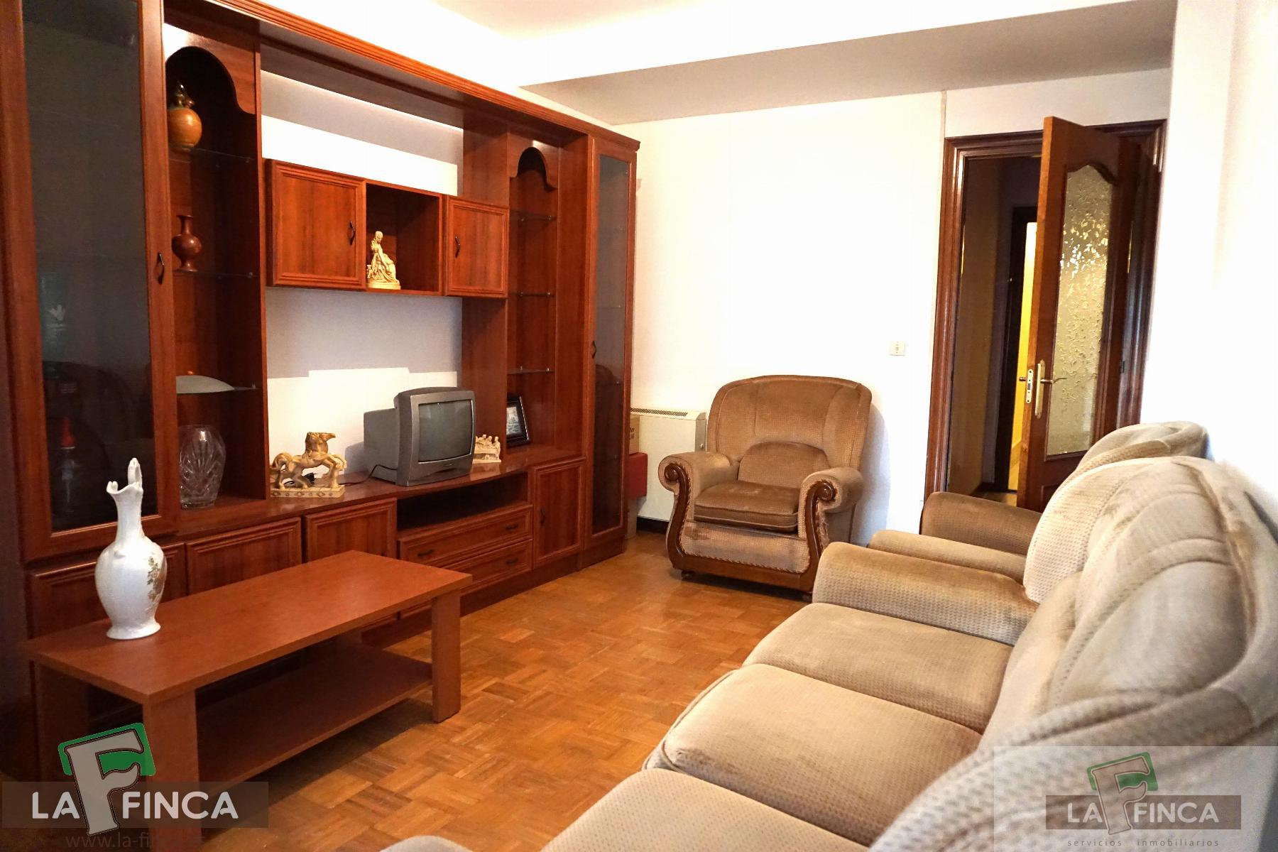 For sale of flat in Llanera