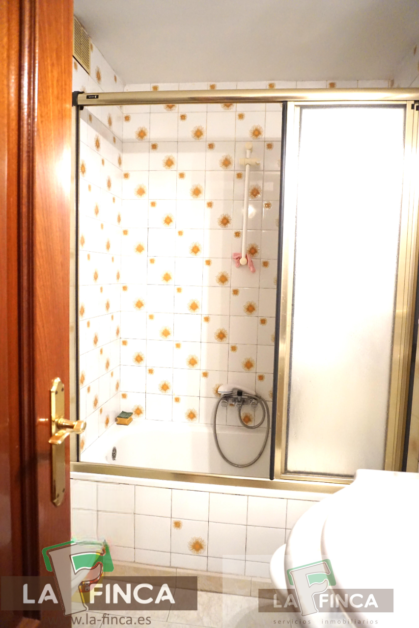 For sale of flat in Llanera