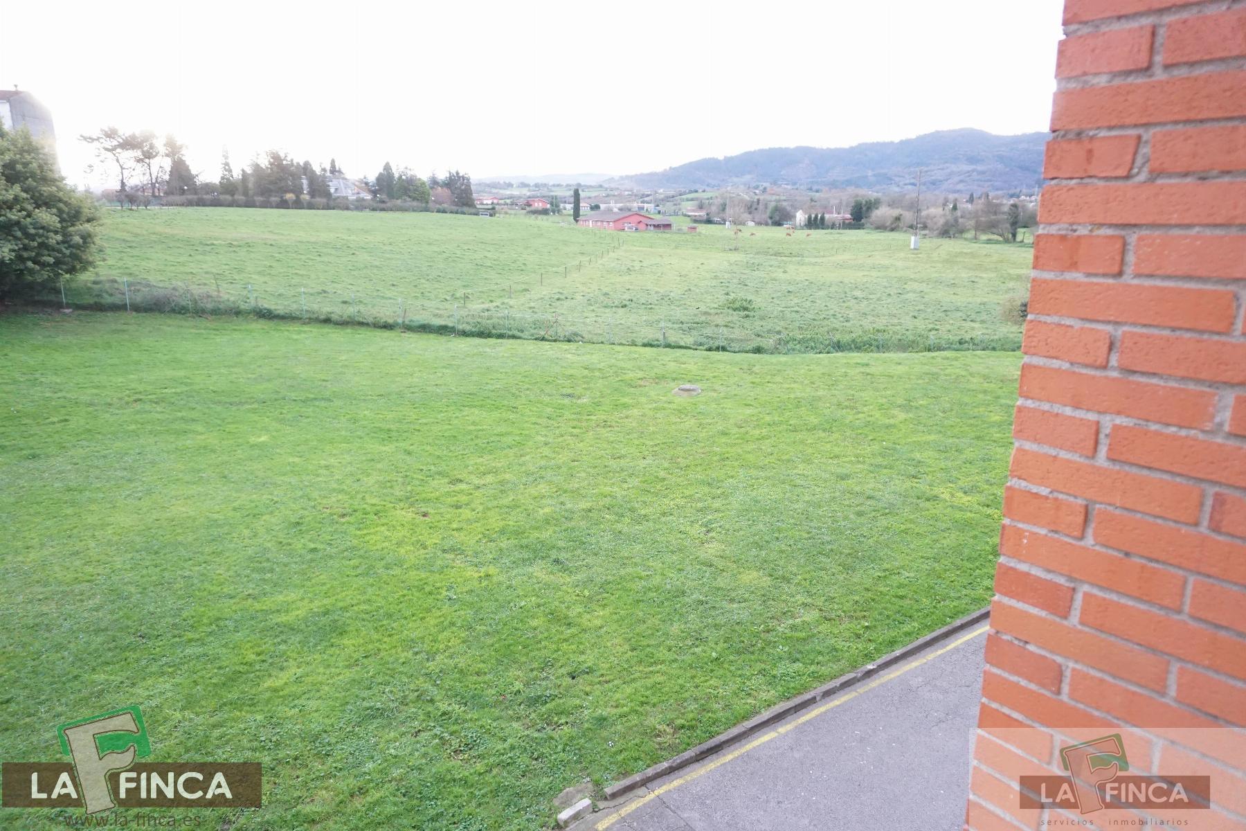 For sale of flat in Llanera