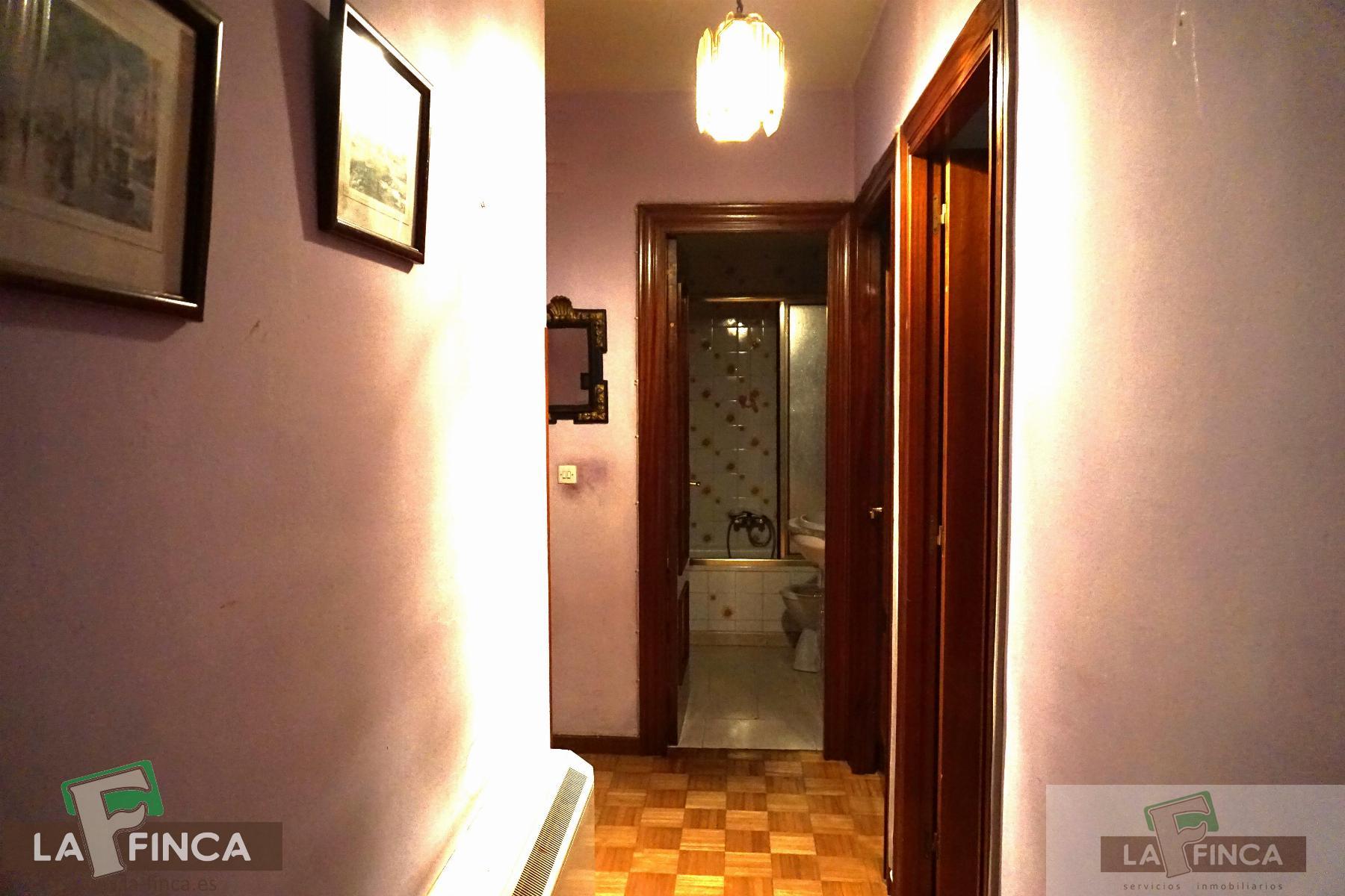 For sale of flat in Llanera