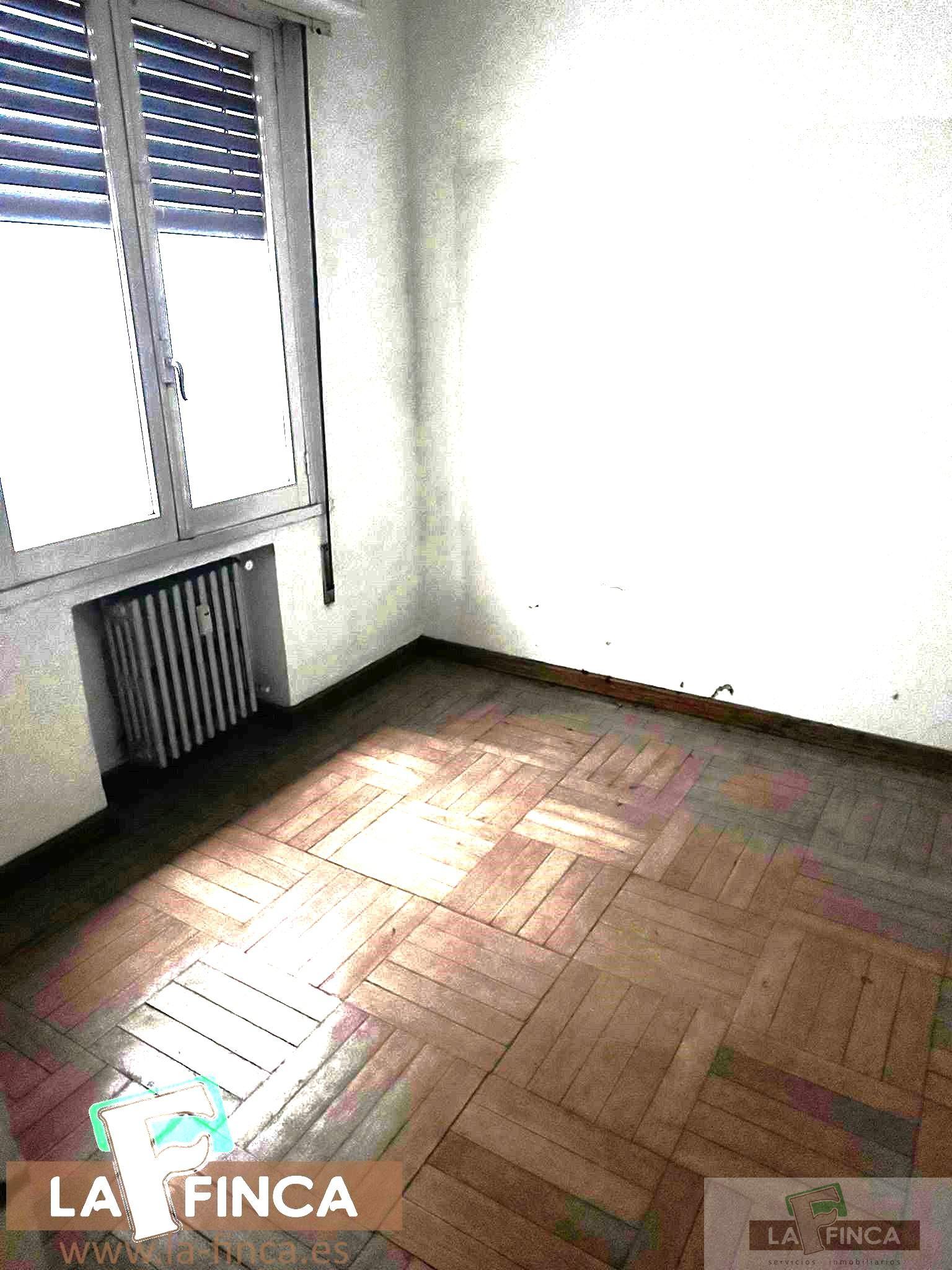 For sale of flat in Oviedo