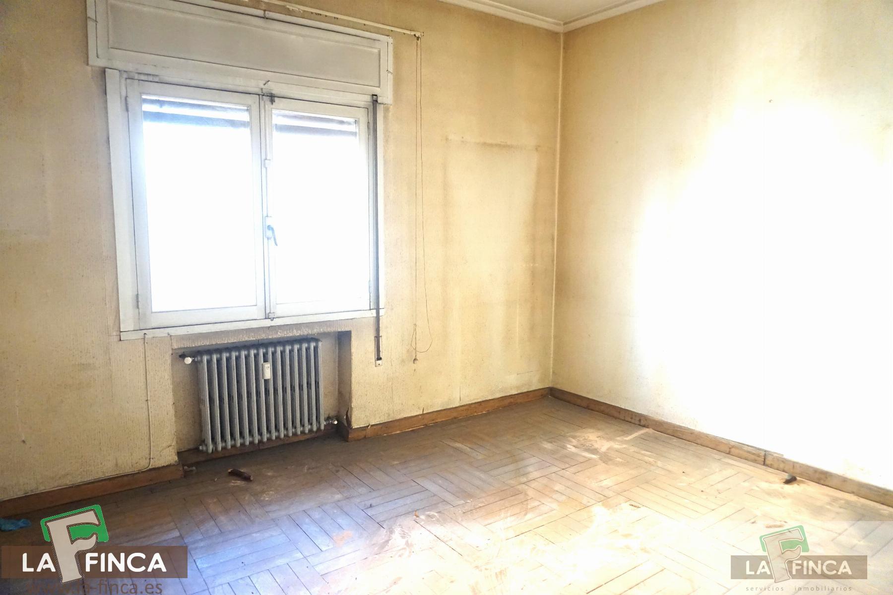 For sale of flat in Oviedo
