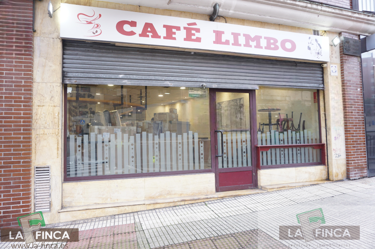For sale of commercial in Oviedo