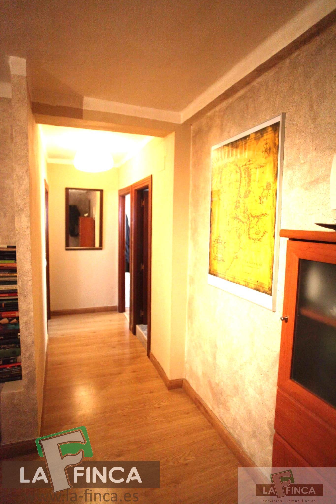 For sale of apartment in Oviedo