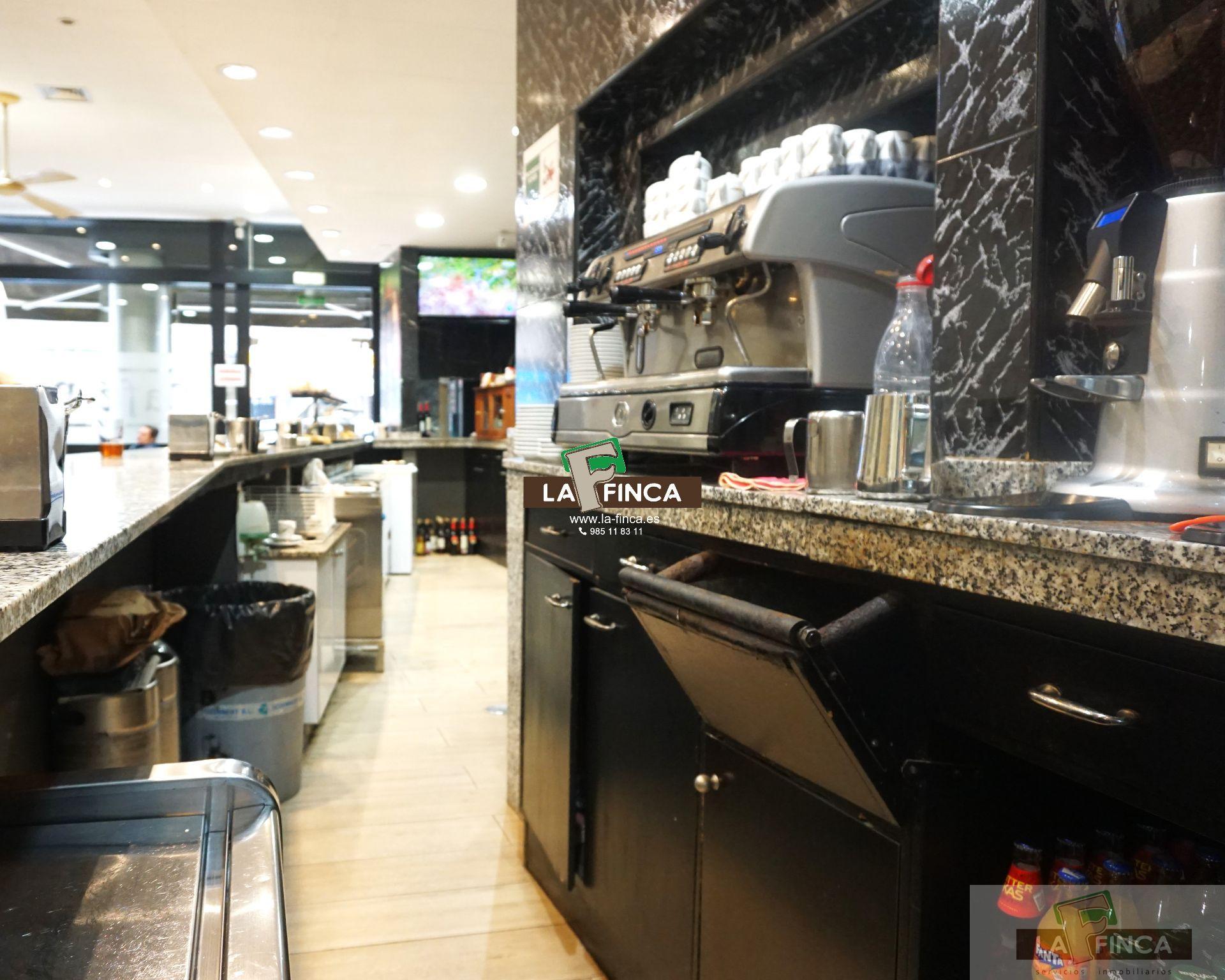 For sale of commercial in Oviedo