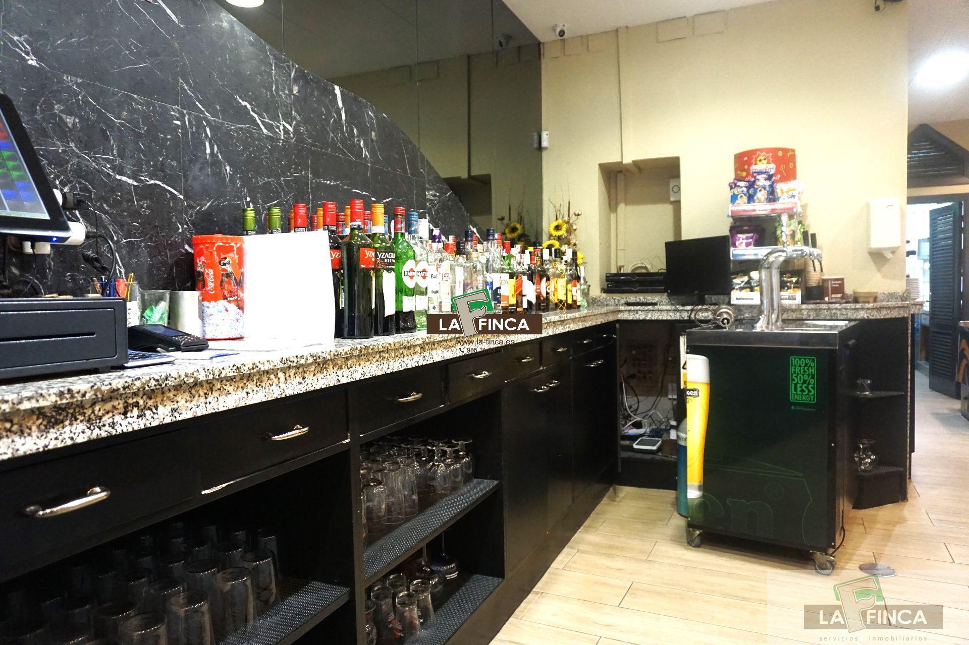 For sale of commercial in Oviedo