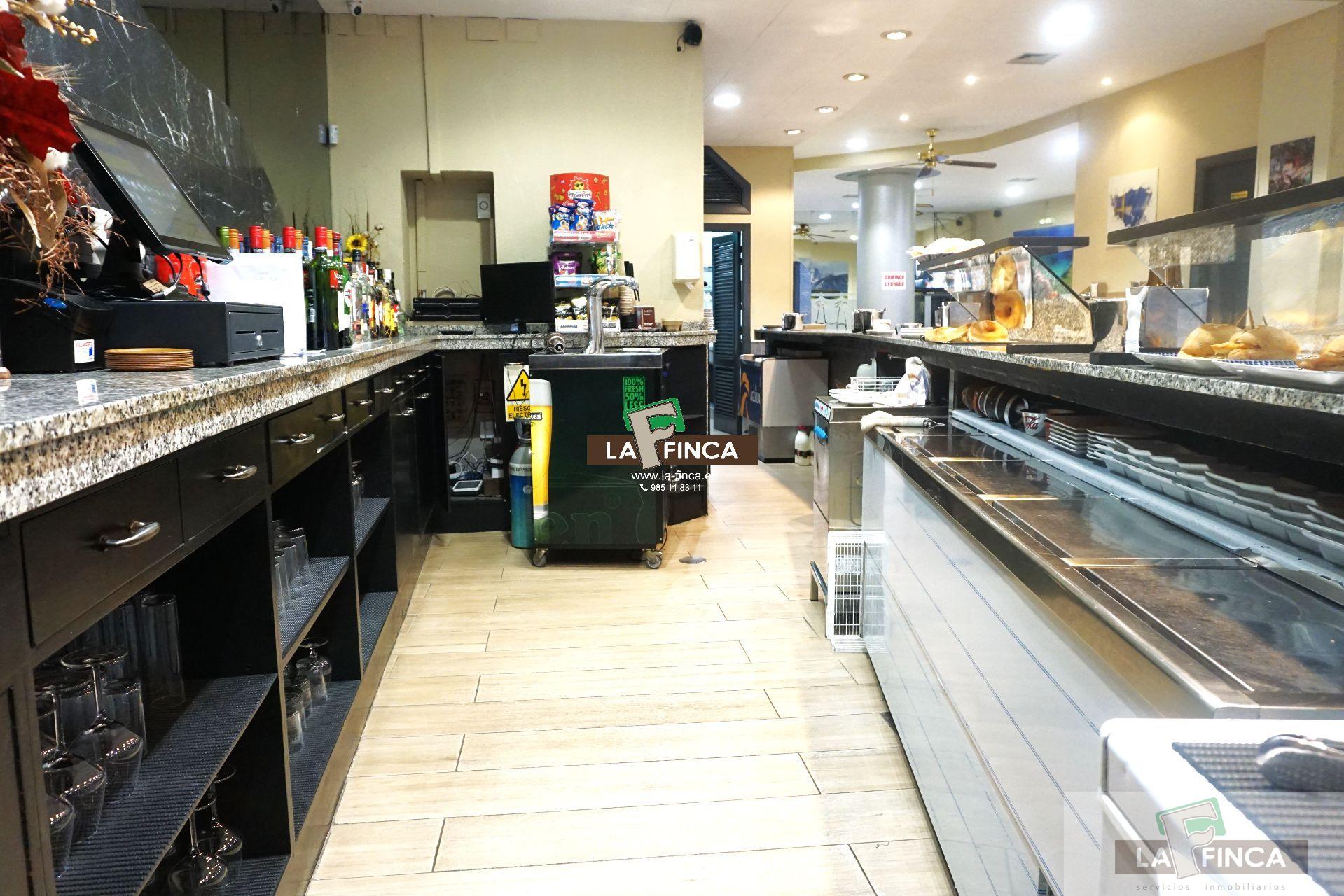 For sale of commercial in Oviedo