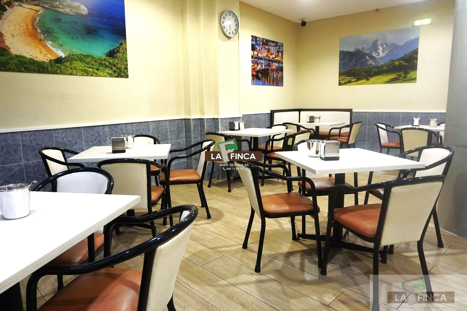 For sale of commercial in Oviedo