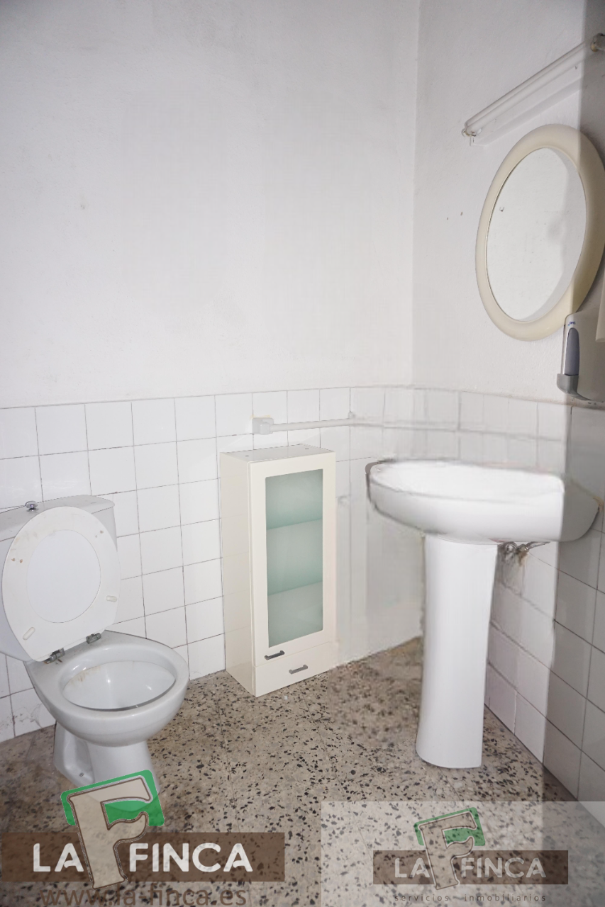 Alquiler de local comercial en Oviedo
