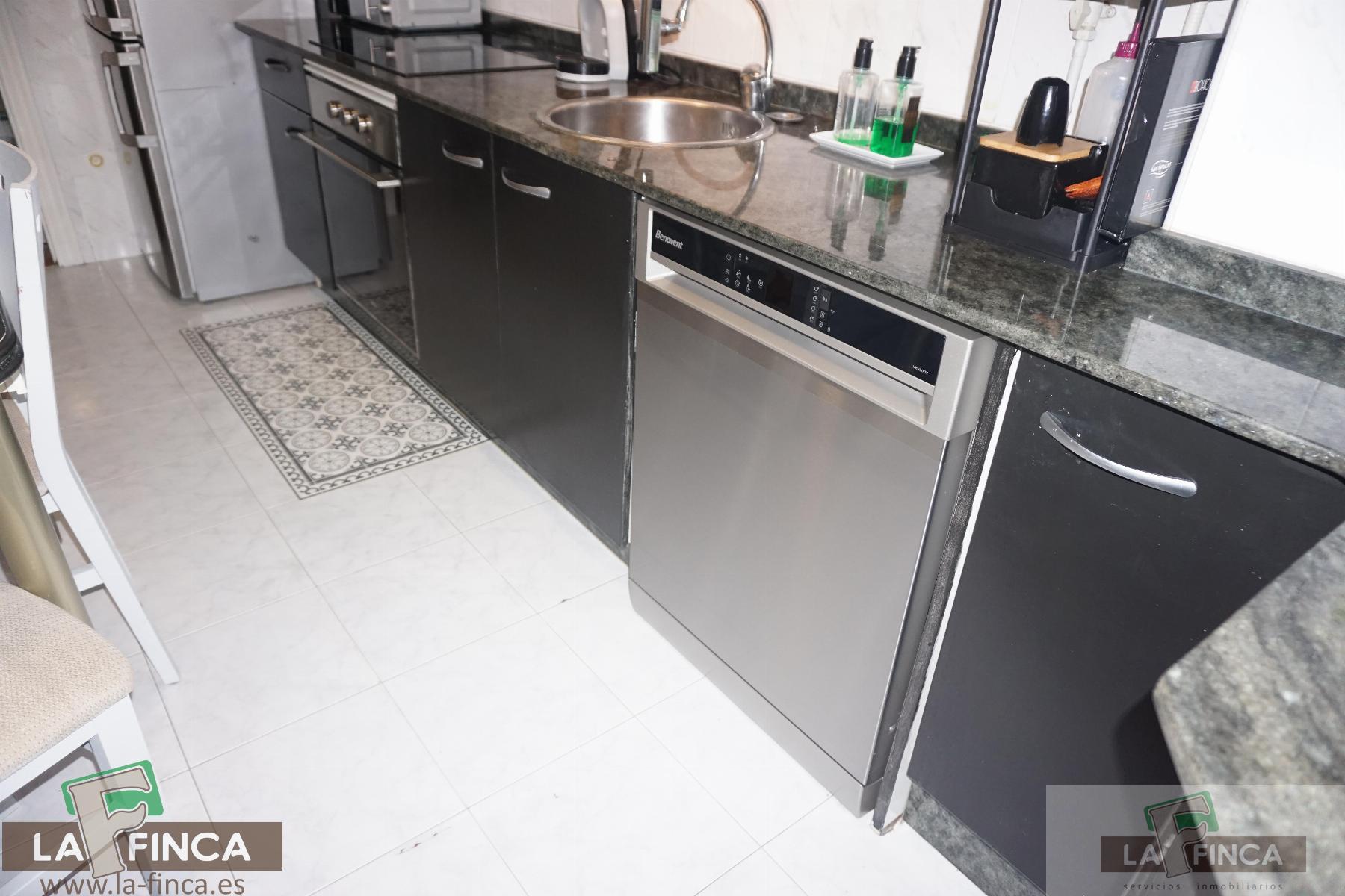 For sale of duplex in Oviedo