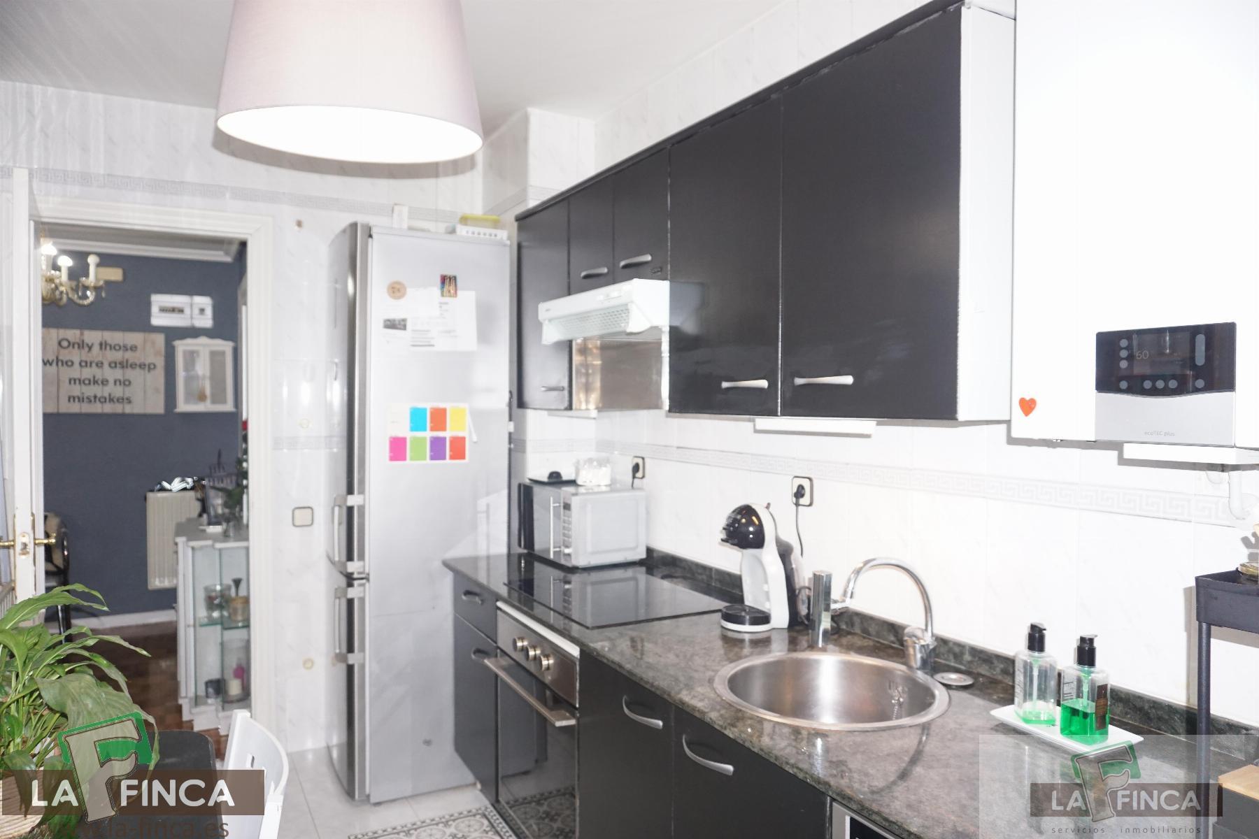 For sale of duplex in Oviedo
