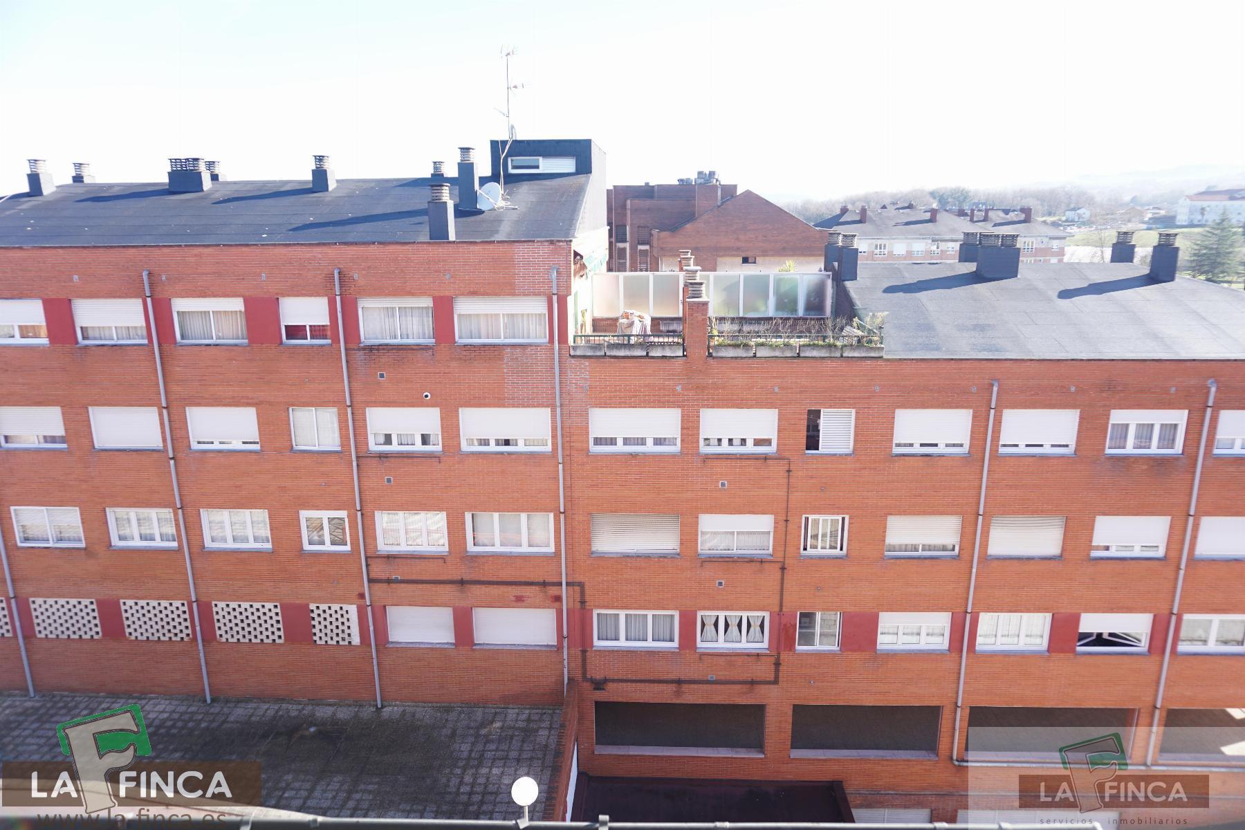For sale of duplex in Oviedo