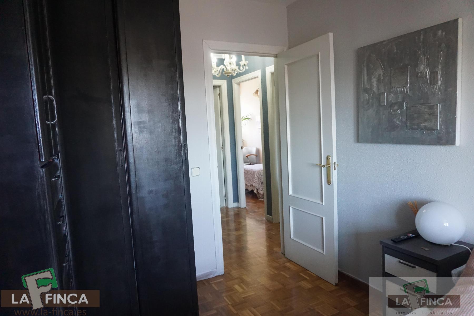 For sale of duplex in Oviedo