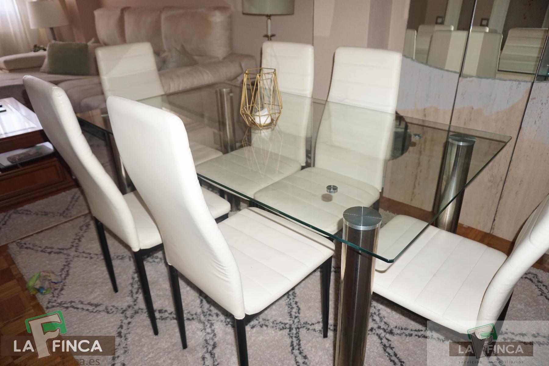 For sale of duplex in Oviedo
