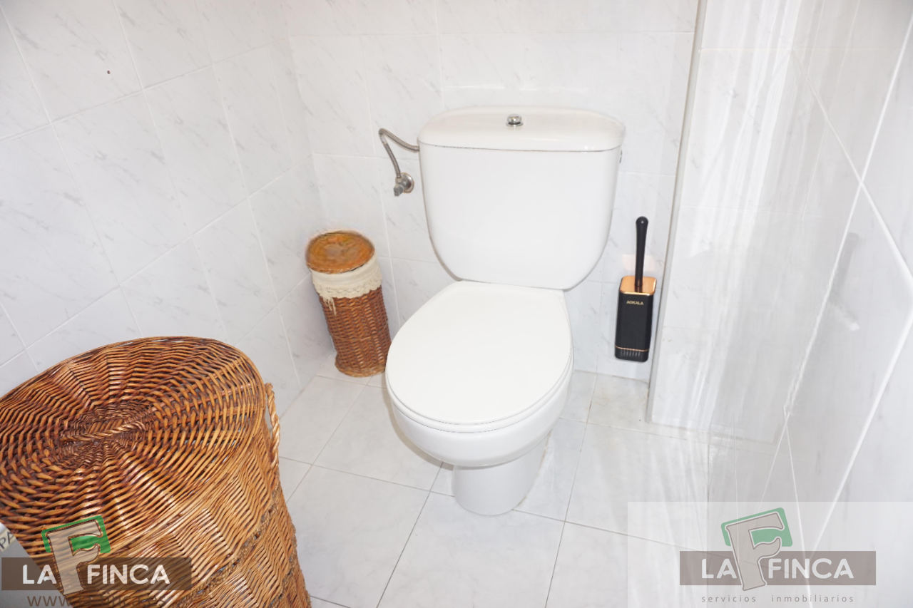 For sale of duplex in Oviedo
