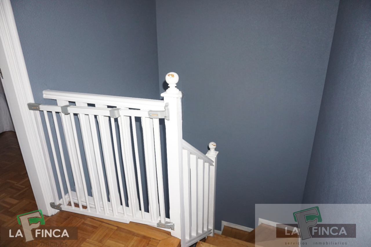 For sale of duplex in Oviedo