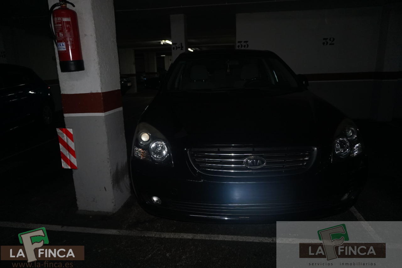 For sale of duplex in Oviedo