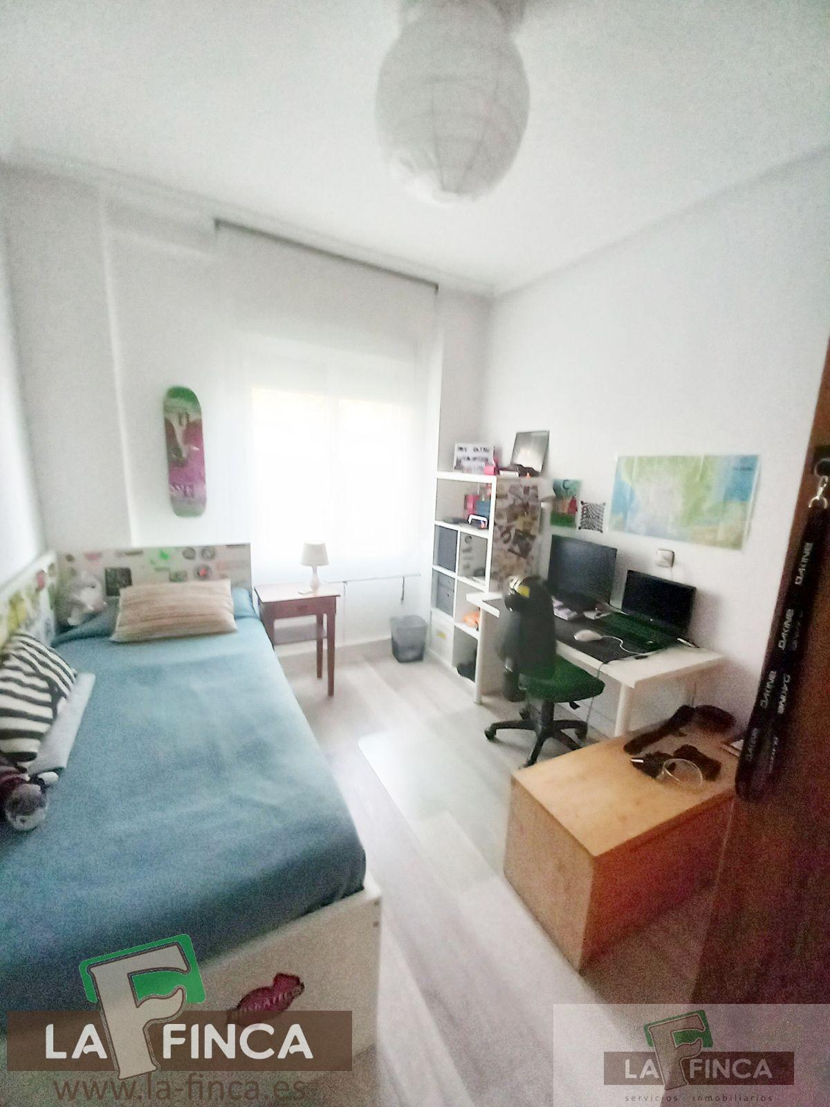 For sale of flat in Oviedo