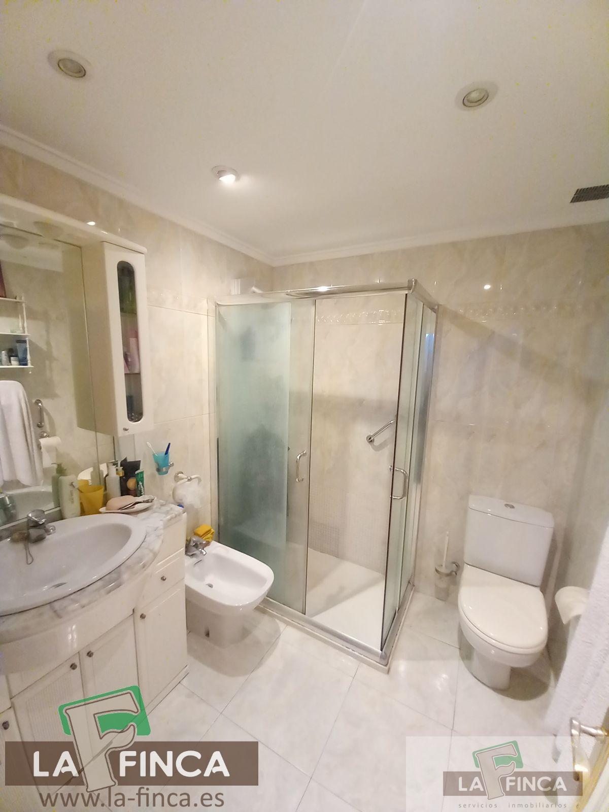 For sale of flat in Oviedo