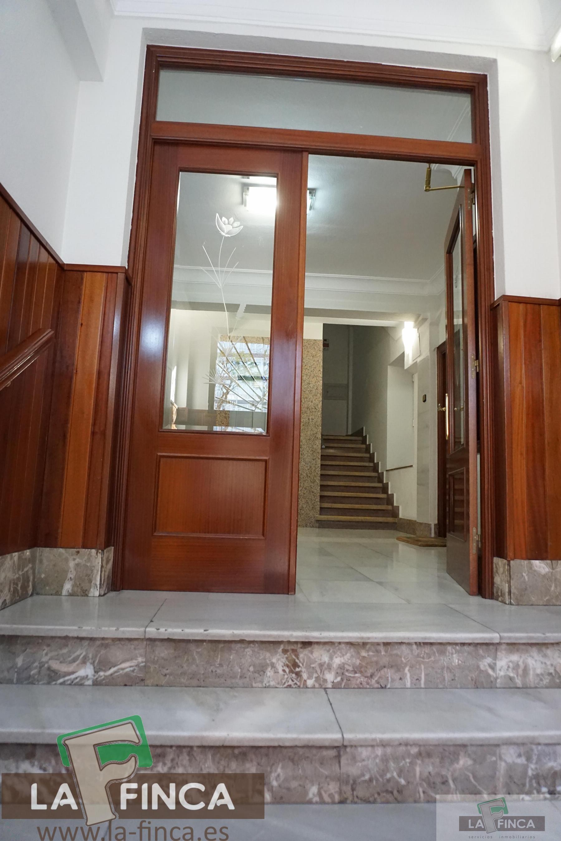 For sale of flat in Oviedo