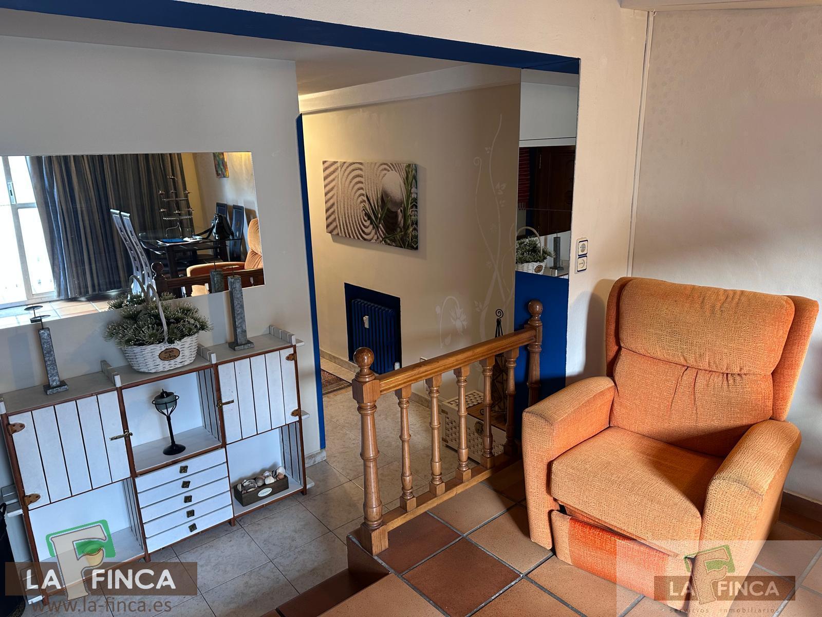 For sale of penthouse in Oviedo
