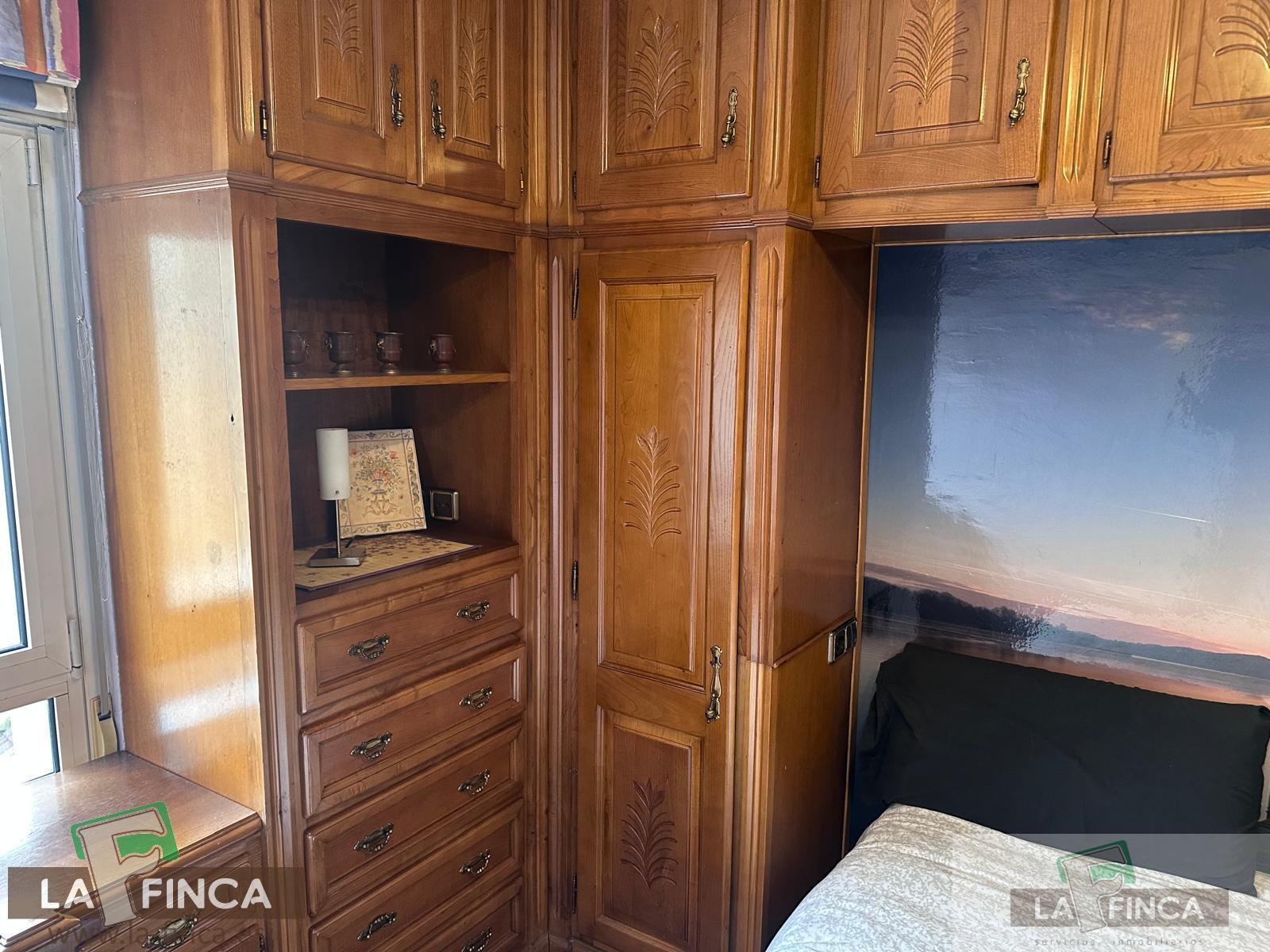 For sale of penthouse in Oviedo