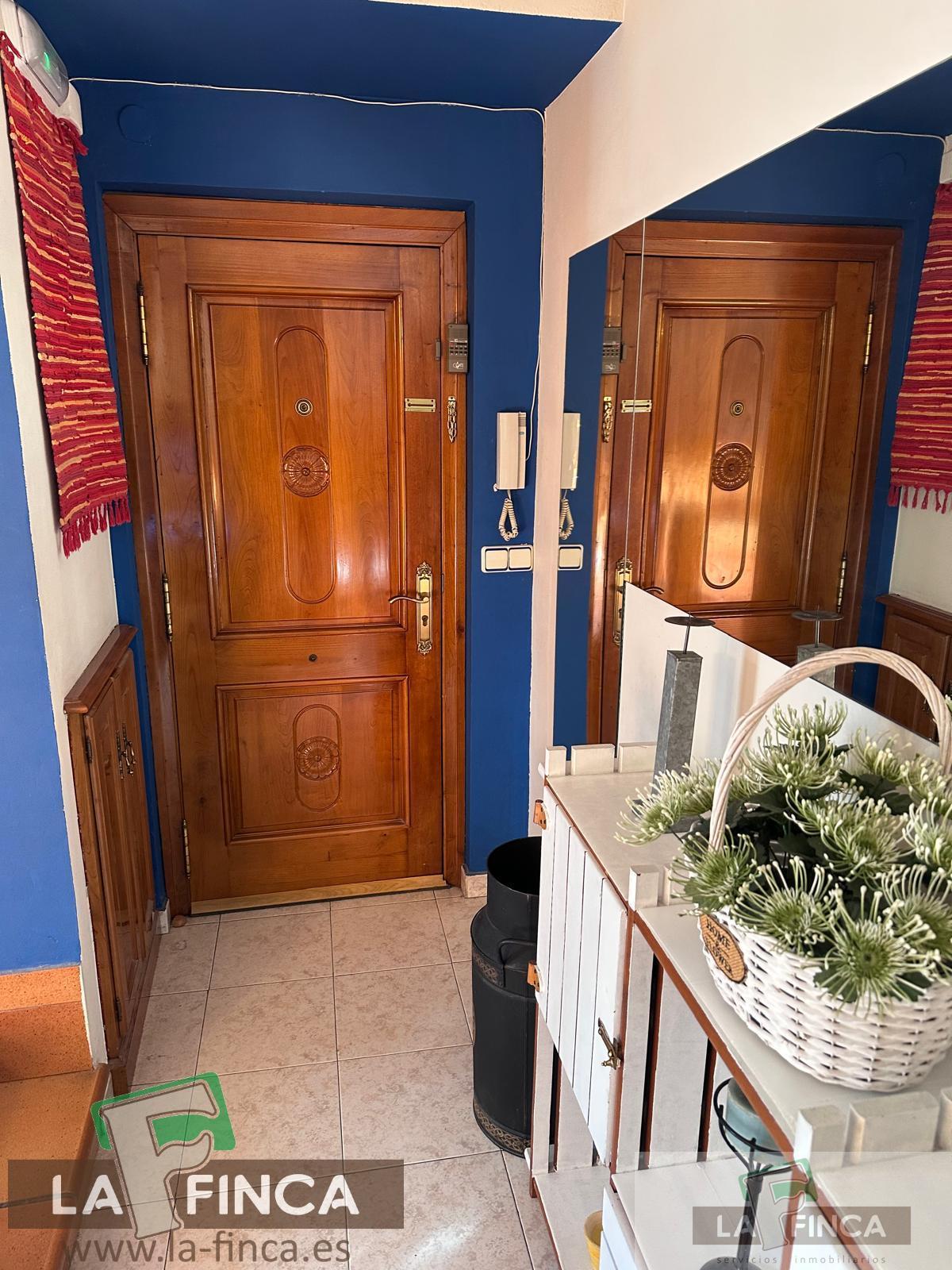 For sale of penthouse in Oviedo